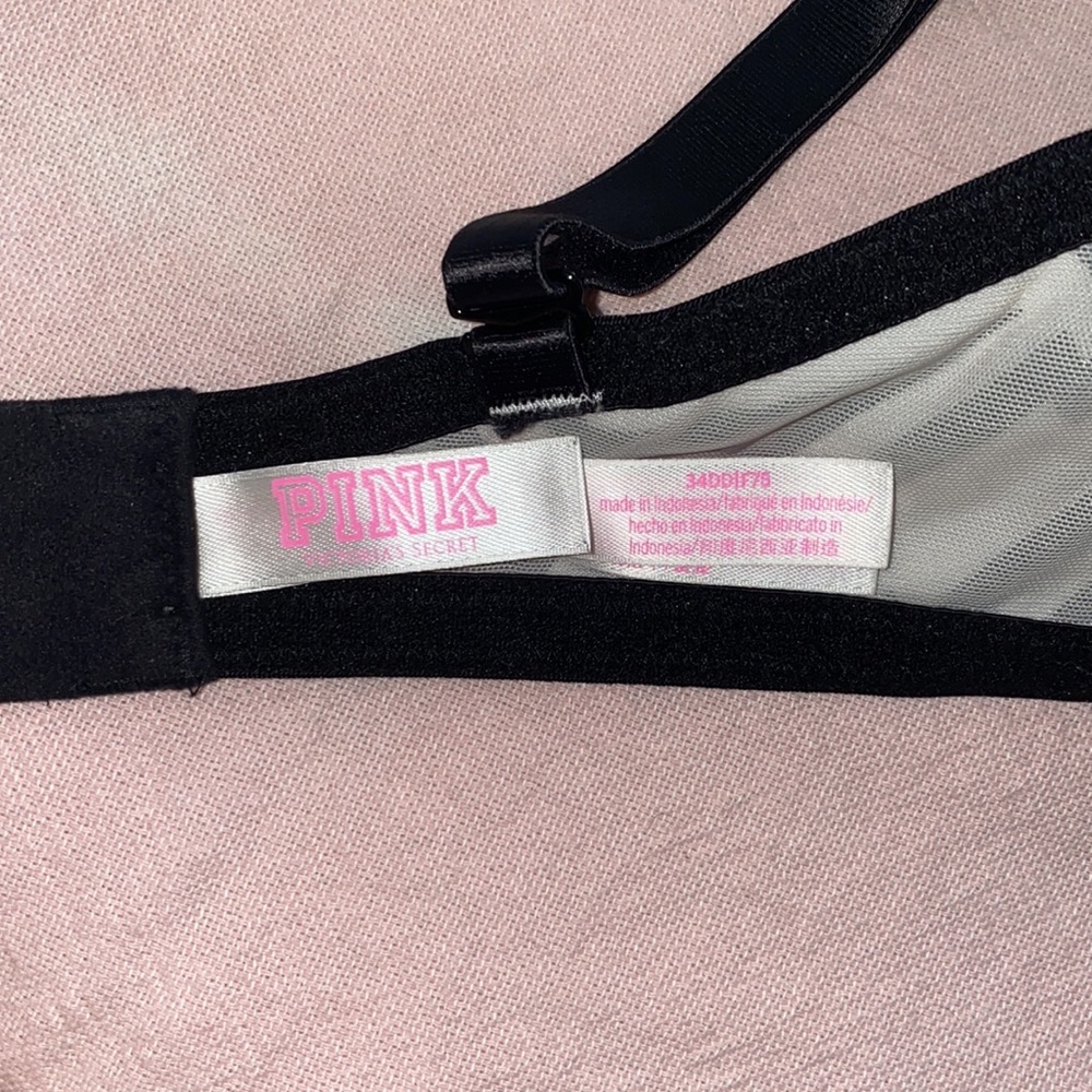 VS Bra :) - Picture 4 of 4